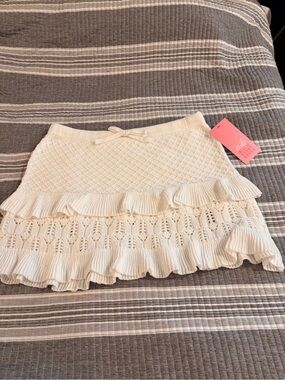 NWT Millie Bobby Brown Women’s Large Knit Ruffle Mini Skirt